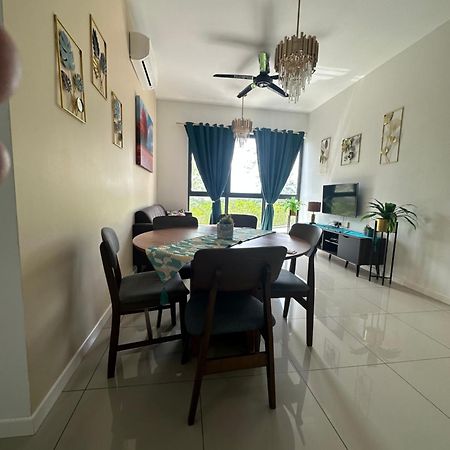 The Clio 2 Residences, Beside Conezion, Beside Ioi City Mall, Opposite Serdang Hospital, Beside Uniteen And Upm, Putrajaya Exteriér fotografie