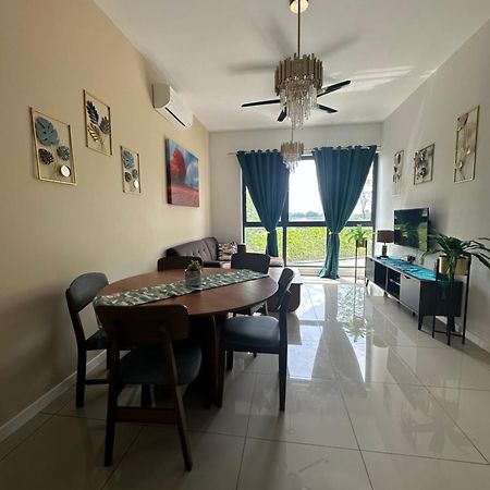 The Clio 2 Residences, Beside Conezion, Beside Ioi City Mall, Opposite Serdang Hospital, Beside Uniteen And Upm, Putrajaya Exteriér fotografie