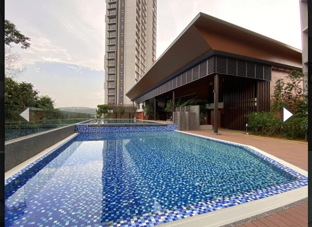 The Clio 2 Residences, Beside Conezion, Beside Ioi City Mall, Opposite Serdang Hospital, Beside Uniteen And Upm, Putrajaya Exteriér fotografie