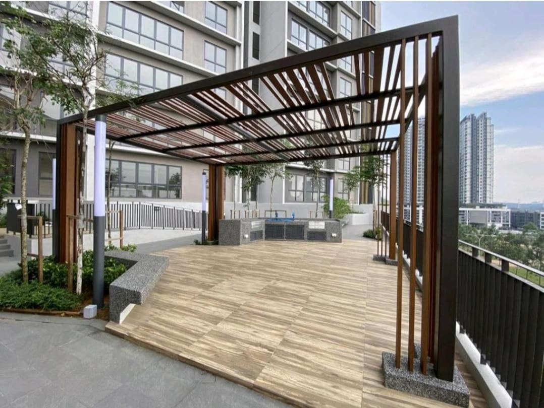 The Clio 2 Residences, Beside Conezion, Beside Ioi City Mall, Opposite Serdang Hospital, Beside Uniteen And Upm, Putrajaya Exteriér fotografie