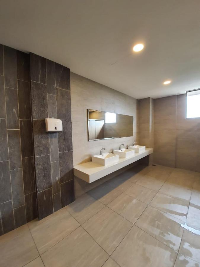 The Clio 2 Residences, Beside Conezion, Beside Ioi City Mall, Opposite Serdang Hospital, Beside Uniteen And Upm, Putrajaya Exteriér fotografie