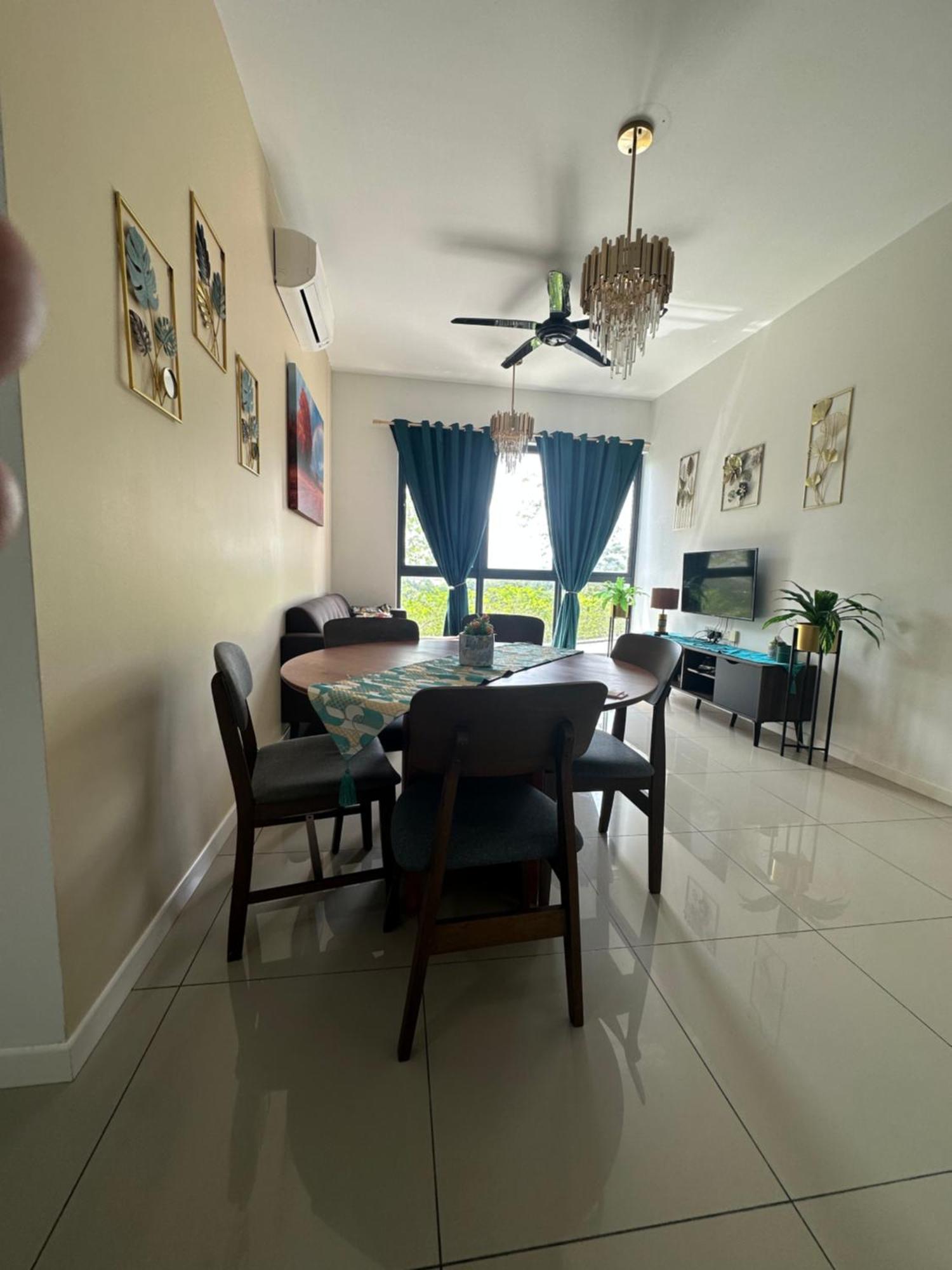 The Clio 2 Residences, Beside Conezion, Beside Ioi City Mall, Opposite Serdang Hospital, Beside Uniteen And Upm, Putrajaya Exteriér fotografie