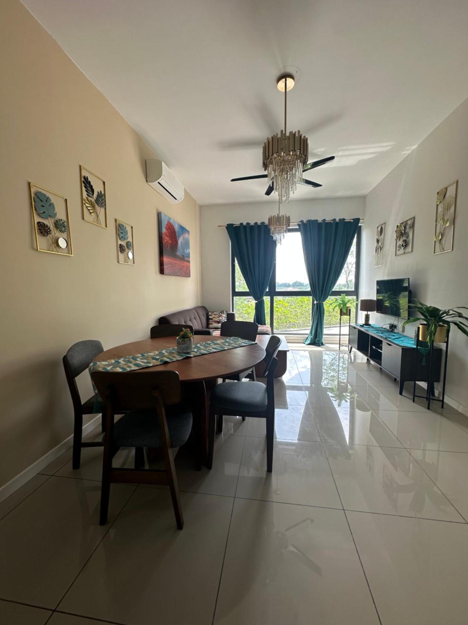 The Clio 2 Residences, Beside Conezion, Beside Ioi City Mall, Opposite Serdang Hospital, Beside Uniteen And Upm, Putrajaya Exteriér fotografie