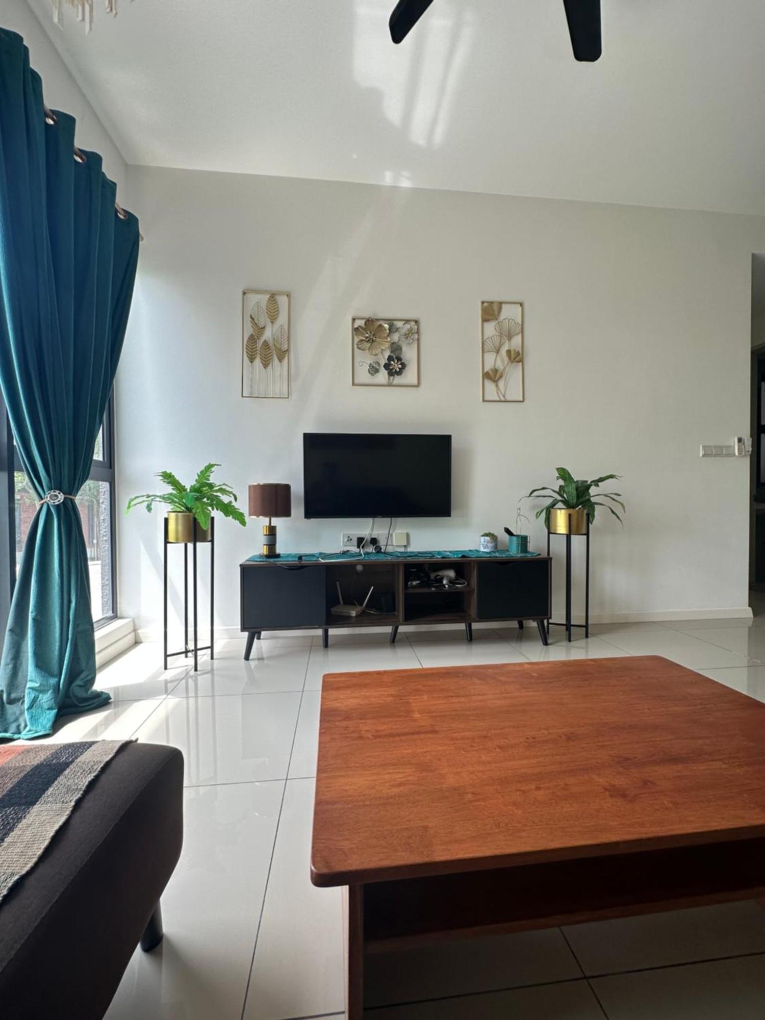 The Clio 2 Residences, Beside Conezion, Beside Ioi City Mall, Opposite Serdang Hospital, Beside Uniteen And Upm, Putrajaya Exteriér fotografie